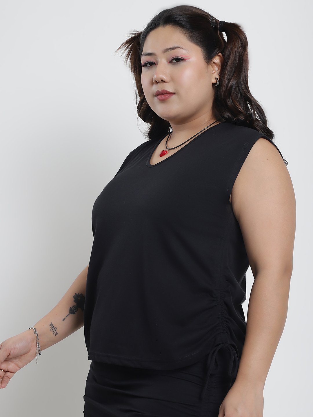 Juicy Jungle Tee : Black Color
