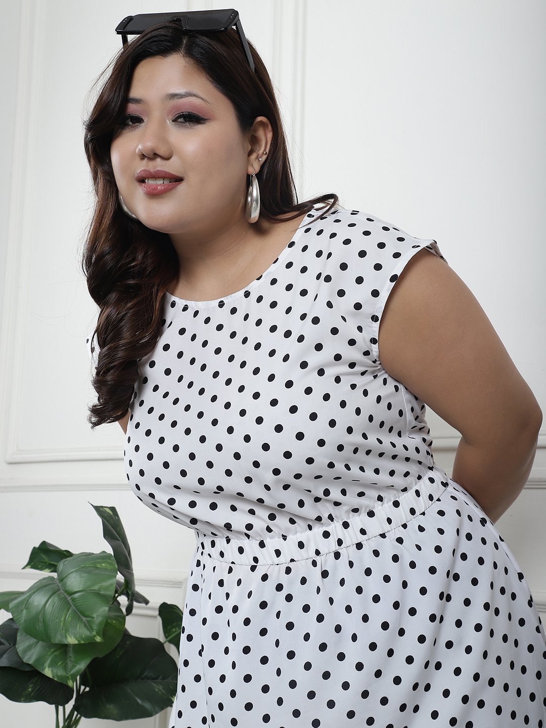 Golden Hour Midi Dress : BLACK BIG POLKA Color