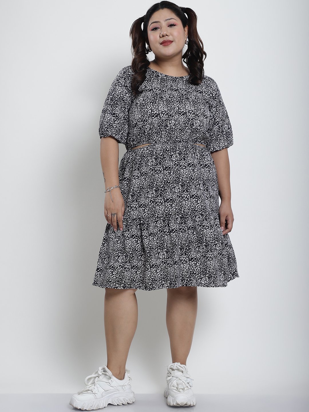Summer Bliss Dress : B&W TIGER PRINT Color